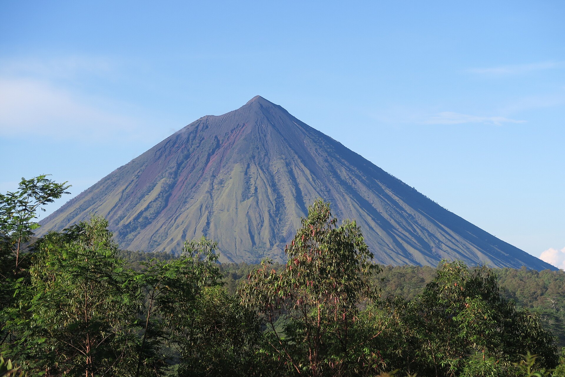 Inerie volcano